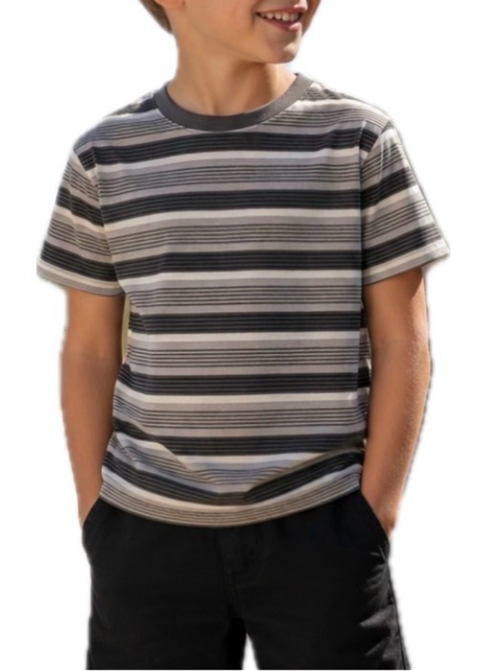 Old Navy Striped T-Shirt. Boysโ M 8.